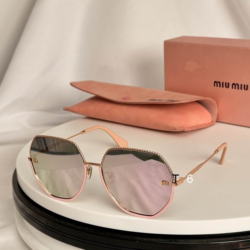 MiuMiu Sunglasses 115